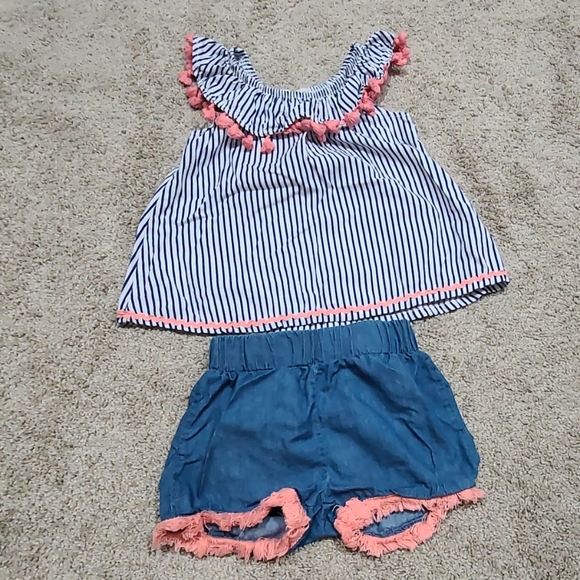 Girls outfit - Picture 1 of 3
